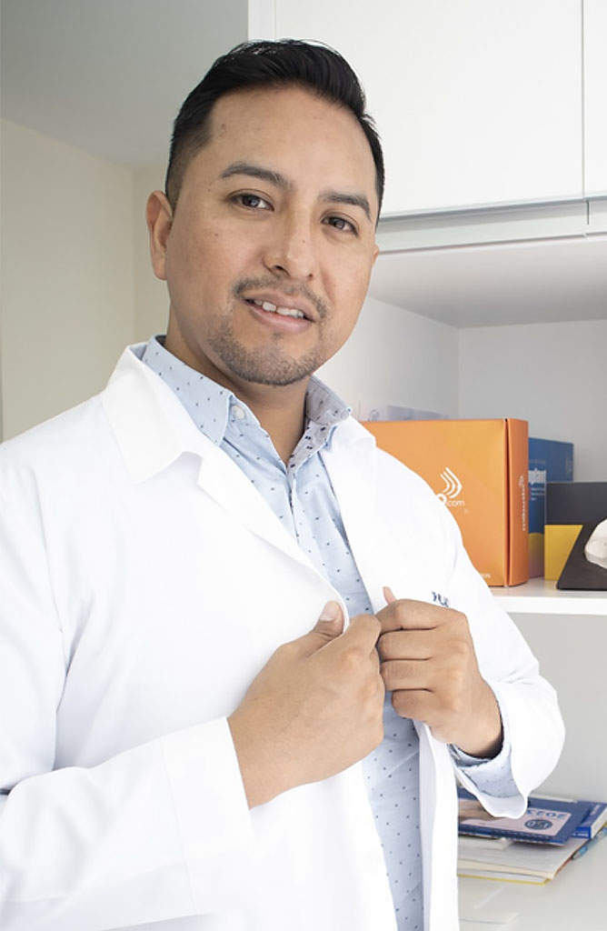 Dr. Williams Siñani - Cirujano Plástico en Bolivia